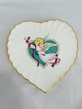 Vintage Mikasa Bone China "Noel" B2250 Heart Shaped Dish